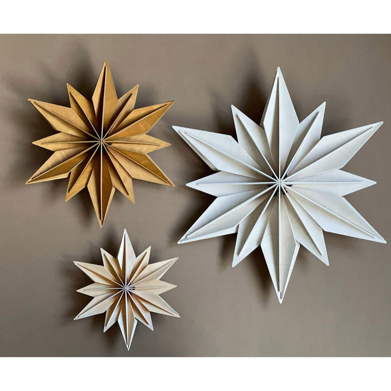 Lovi DECOR STARs in three different sizes and in white, natural wood and cinnamon colors